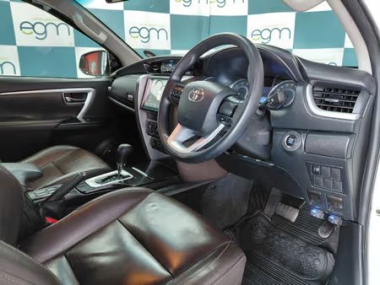 17960Toyota Fortuner019-th.jpg